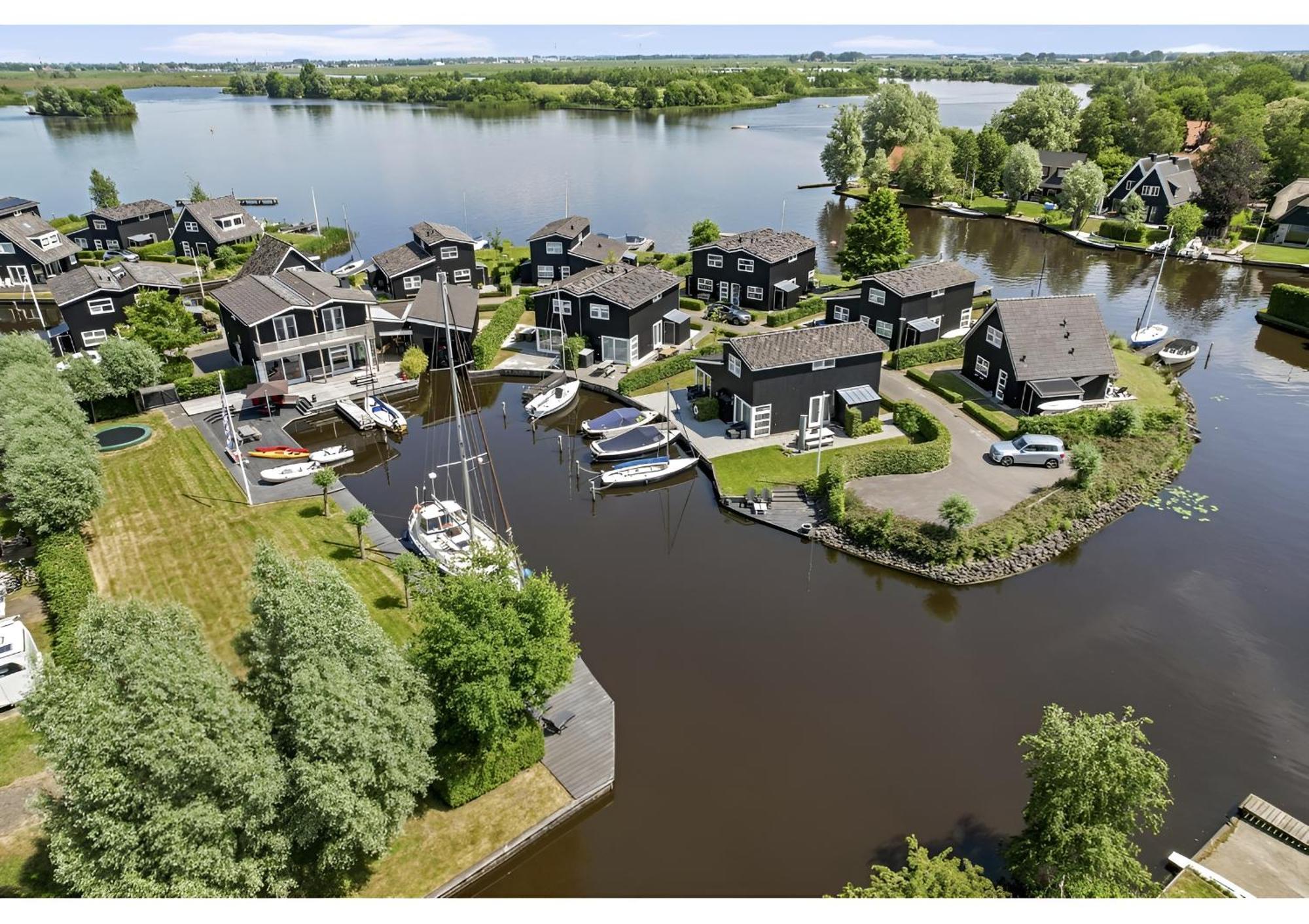 Waterpark Oan 'E Poel Bij Sneekermeer Terherne Exterior photo